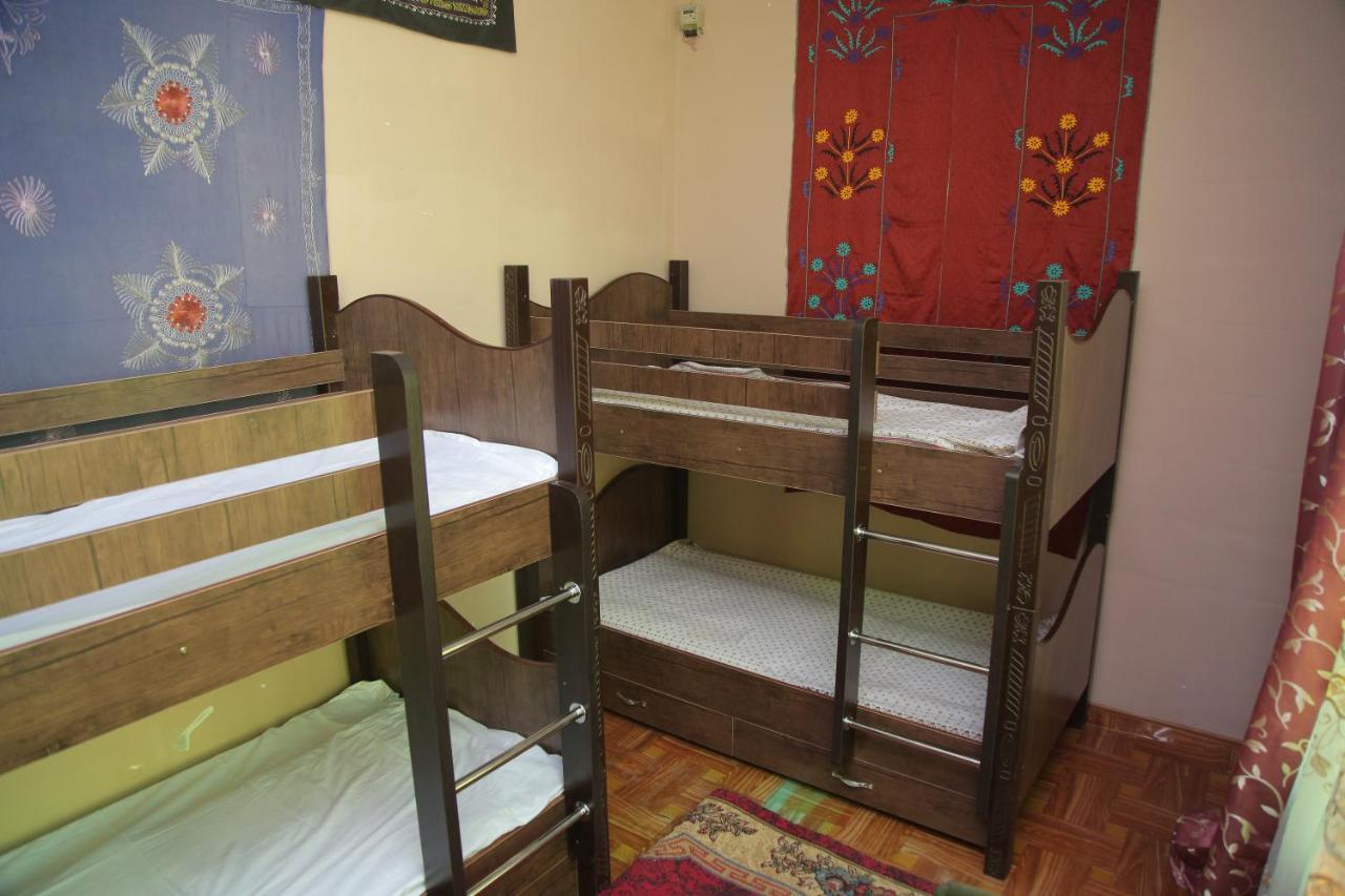 Gulsara Hostel Samarcanda Exterior foto